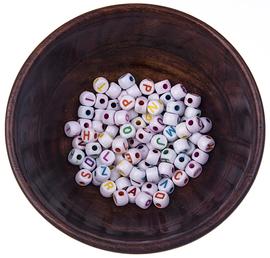 White bead with letters Ø7 mm / 100pcs
