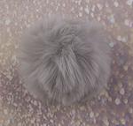 Fake 5 cm fur pom-poms
