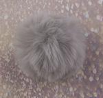 Fake 5 cm fur pom-poms