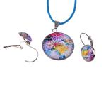 Set necklace and earrings